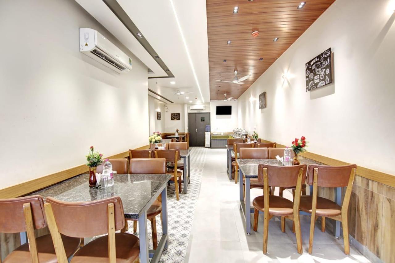 Hotel Almora Sky Near By Delhi International Airport With - Free Airport Pickup And Drop Neu-Delhi Exterior foto