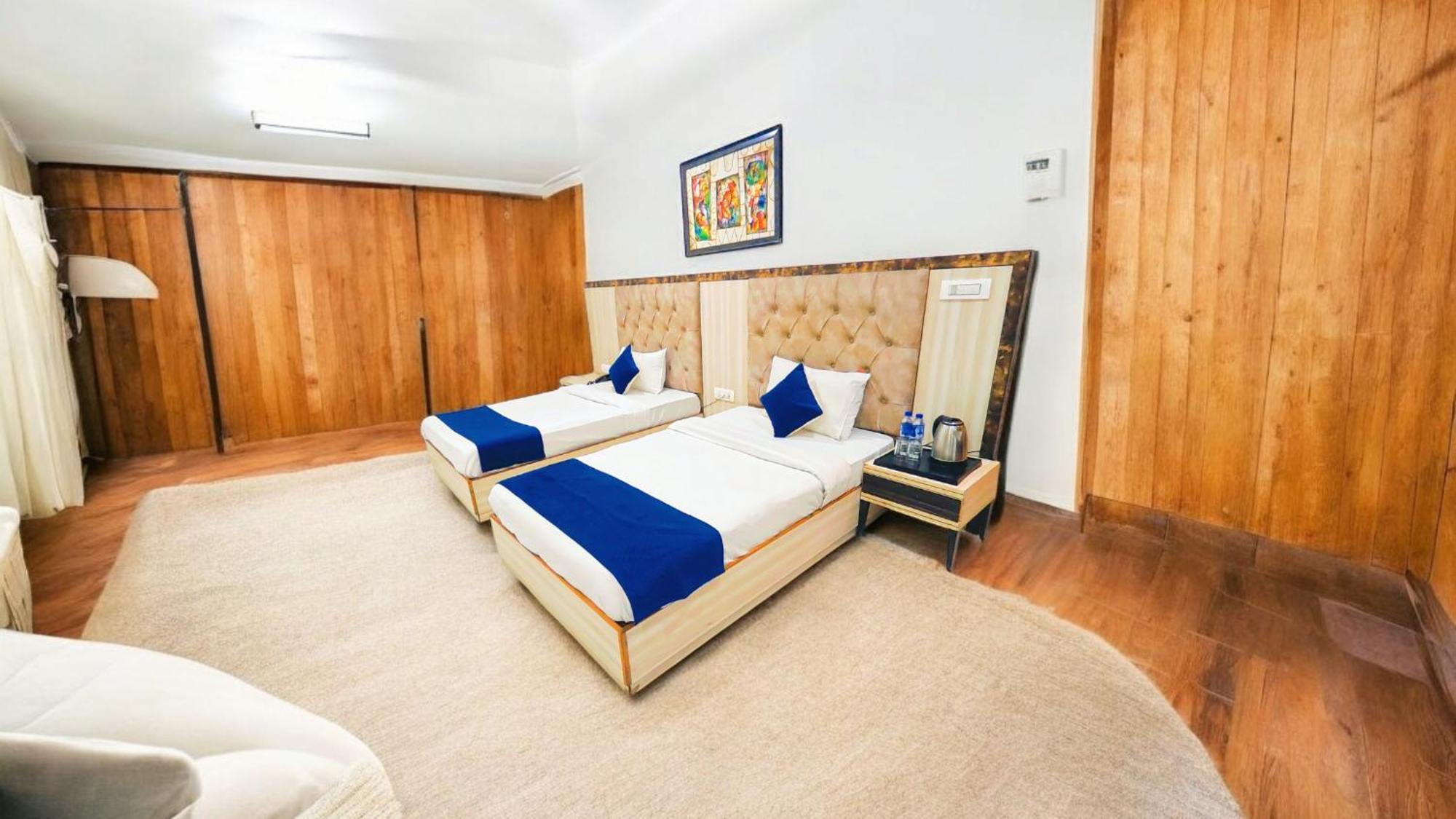 Hotel Almora Sky Near By Delhi International Airport With - Free Airport Pickup And Drop Neu-Delhi Exterior foto