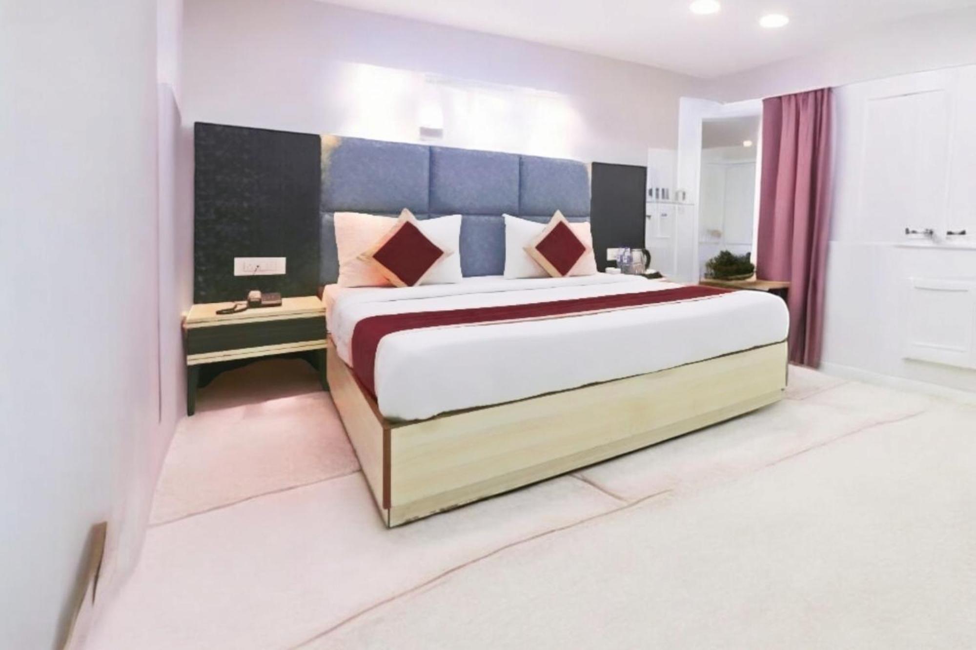 Hotel Almora Sky Near By Delhi International Airport With - Free Airport Pickup And Drop Neu-Delhi Exterior foto