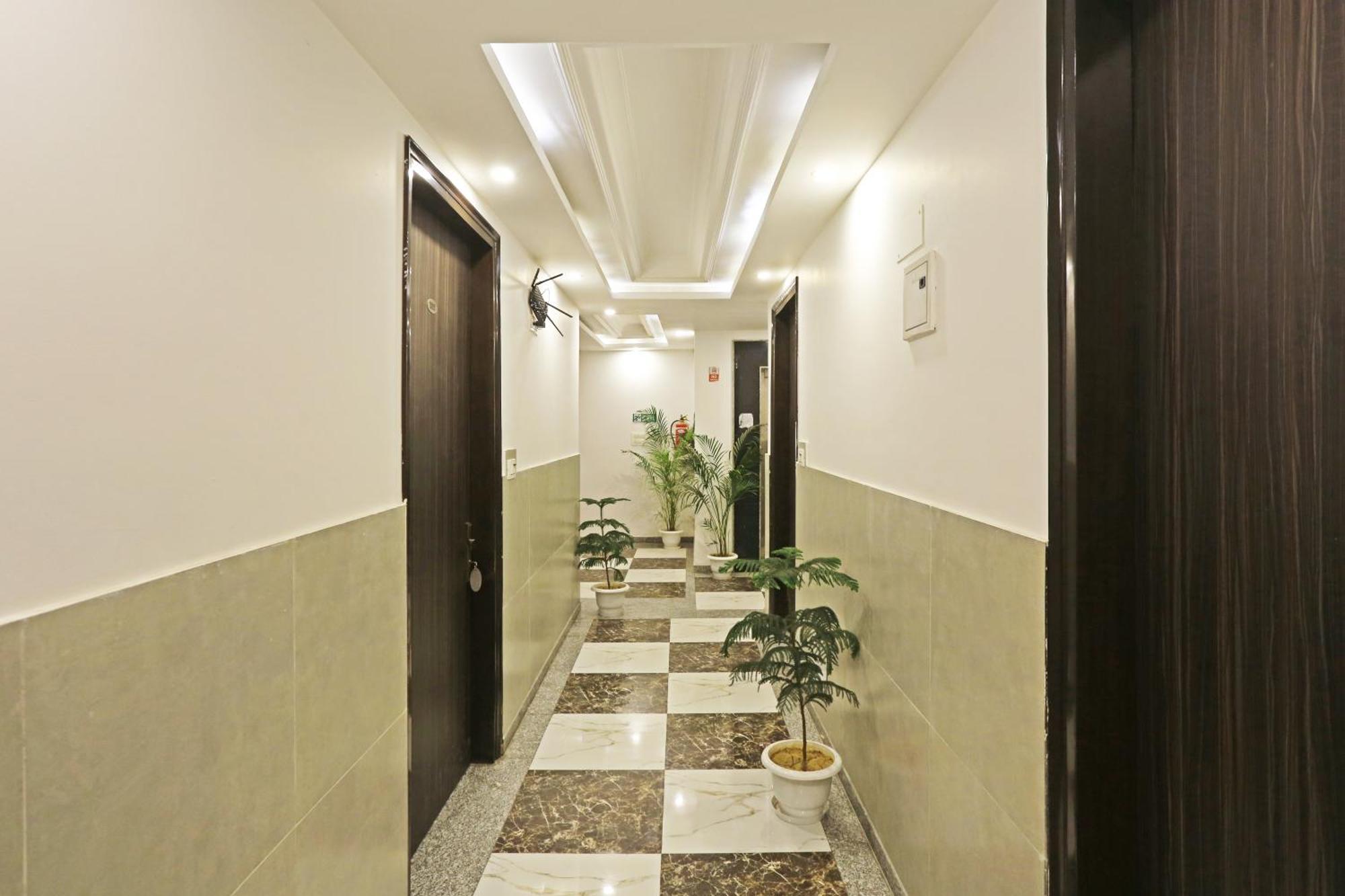 Hotel Almora Sky Near By Delhi International Airport With - Free Airport Pickup And Drop Neu-Delhi Exterior foto
