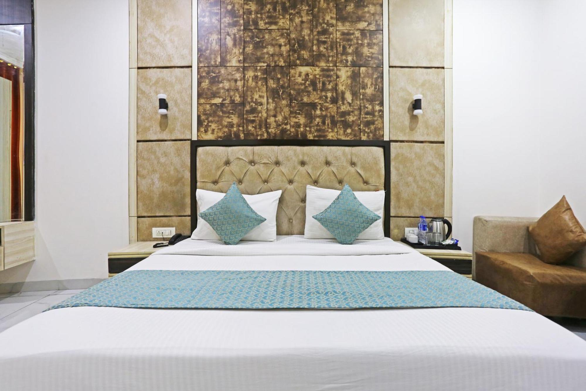 Hotel Almora Sky Near By Delhi International Airport With - Free Airport Pickup And Drop Neu-Delhi Exterior foto