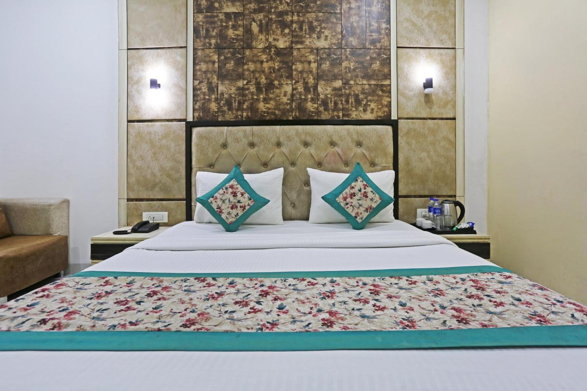 Hotel Almora Sky Near By Delhi International Airport With - Free Airport Pickup And Drop Neu-Delhi Exterior foto