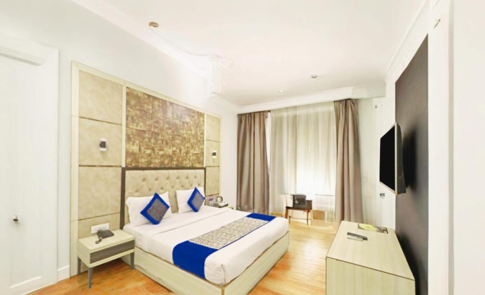 Hotel Almora Sky Near By Delhi International Airport With - Free Airport Pickup And Drop Neu-Delhi Exterior foto