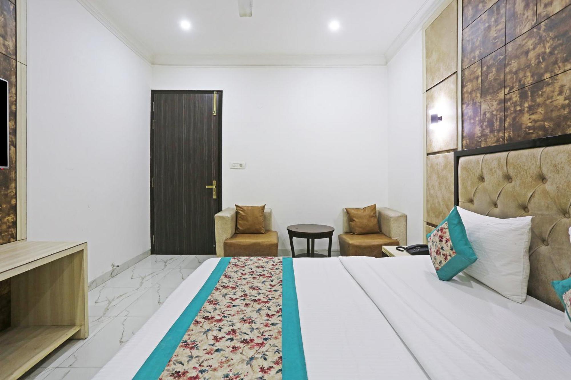 Hotel Almora Sky Near By Delhi International Airport With - Free Airport Pickup And Drop Neu-Delhi Exterior foto