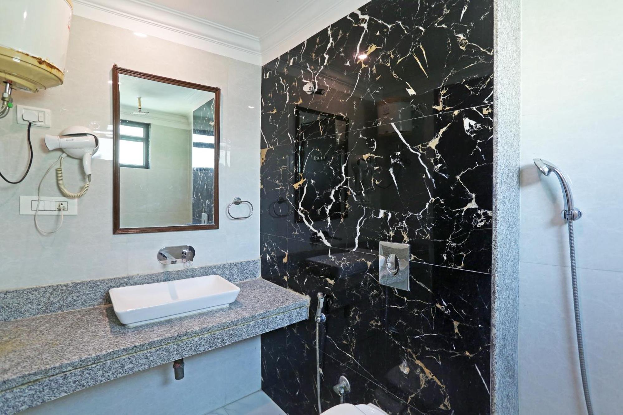 Hotel Almora Sky Near By Delhi International Airport With - Free Airport Pickup And Drop Neu-Delhi Exterior foto