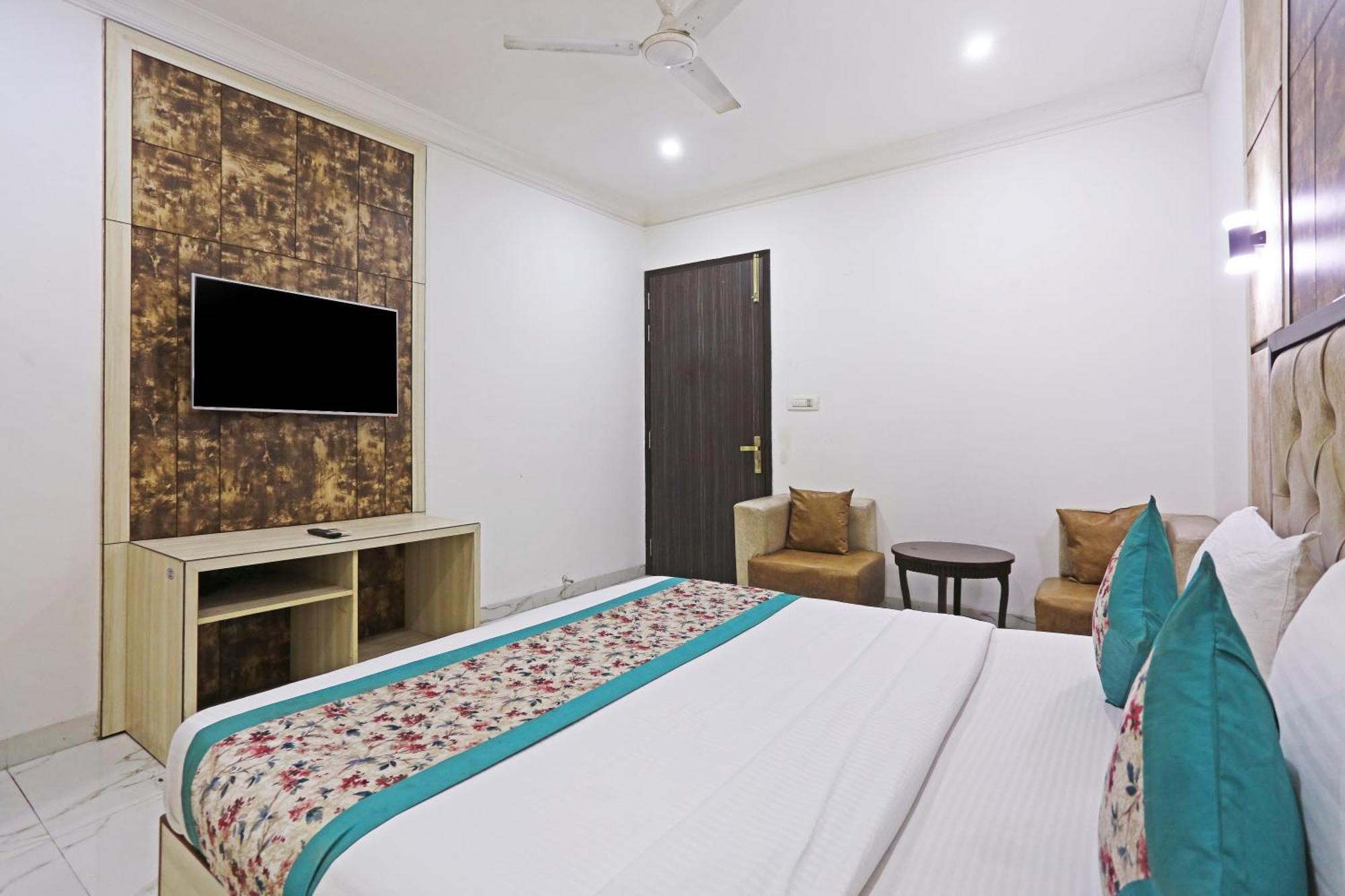 Hotel Almora Sky Near By Delhi International Airport With - Free Airport Pickup And Drop Neu-Delhi Exterior foto